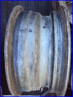 1960s Pontiac Catalina Grand Prix 8 Lug Rear Wheel 14 x 6 K-H 49317