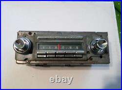 1965 Pontiac Grand Prix Bonneville Catalina AM radio oem model 7289752 complete