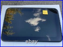 2004-2008 PONTIAC GRAND PRIX Sunroof Glass Factory OEM Power Moonroof Window