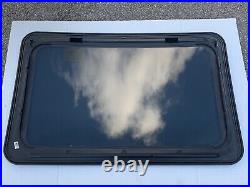 2004-2008 PONTIAC GRAND PRIX Sunroof Glass Factory OEM Power Moonroof Window