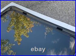 2004-2008 PONTIAC GRAND PRIX Sunroof Glass Factory OEM Power Moonroof Window