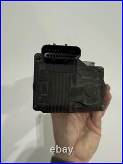 2005-2009 Buick Lacrosse Lucerne Grand Prix 3.8L Throttle Body Assembly 12576729