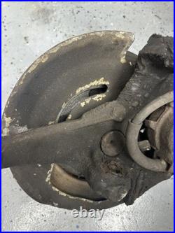 G BODY spindle knuckle Right Monte Carlo Cutlass Regal El Camino 1978 1988 OEM