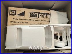 MPC 2169 1/25 Scale 1969 Pontiac Grand Prix OPEN BOX Plastic Model Kit MPC 2169 1/25 Scale 1969 Pontiac Grand Prix OPEN BOX Plastic Model Kit