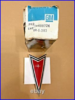 NOS 1977-81 NOS Pontiac Grand Am Fire Bird Grand Prix Header Emblem GM 499724