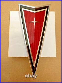 NOS 1977-81 NOS Pontiac Grand Am Fire Bird Grand Prix Header Emblem GM 499724