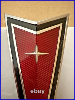 NOS 1977-81 NOS Pontiac Grand Am Fire Bird Grand Prix Header Emblem GM 499724