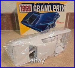 RARE! OPEN BOX! MPC 1969 Grand Prix Car Model Kit in 1/25 Original Issue