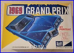 Vintage OPEN BOX! MPC 1969 Grand Prix Model Kit 1/25 Scale 1969 Annual Issue